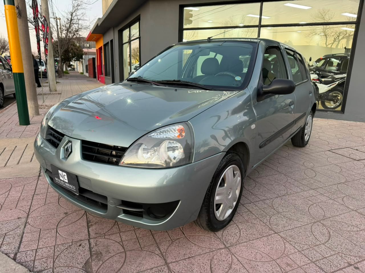 Renault Clio Mío Pack Plus